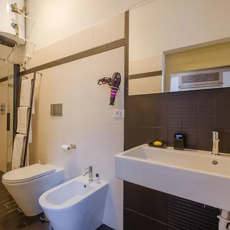 Lägenhet Luxury Historic Frescoed Noble Floor In