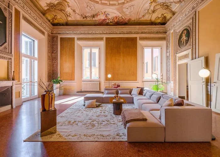 Luxury Historic Frescoed Noble Floor In *