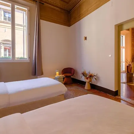 Luxury Historic Frescoed Noble Floor In *